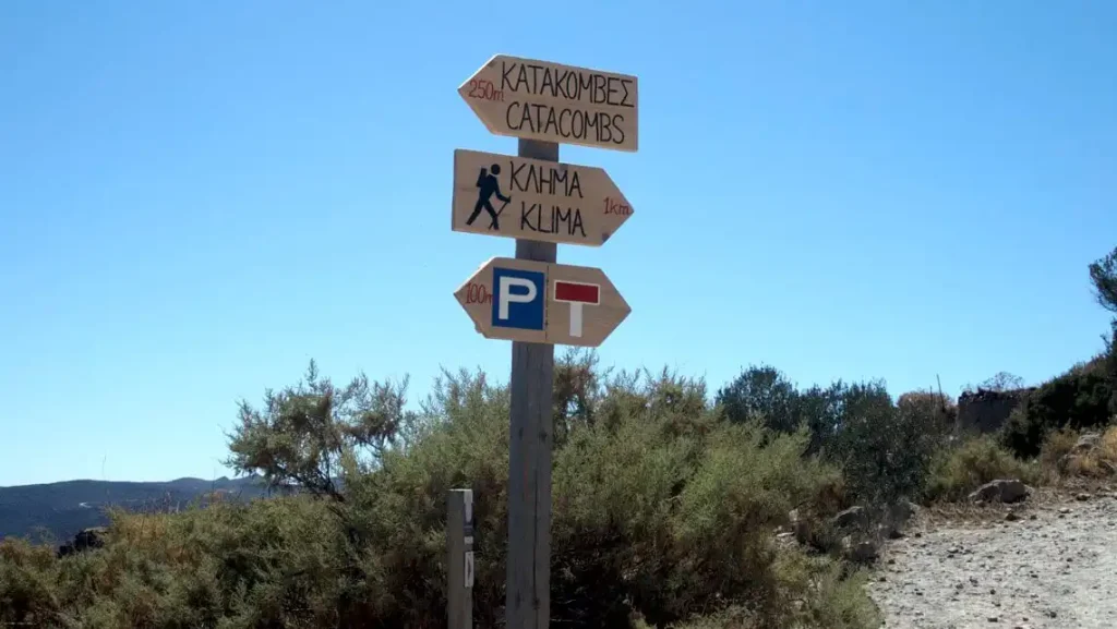 Skilte på Milos